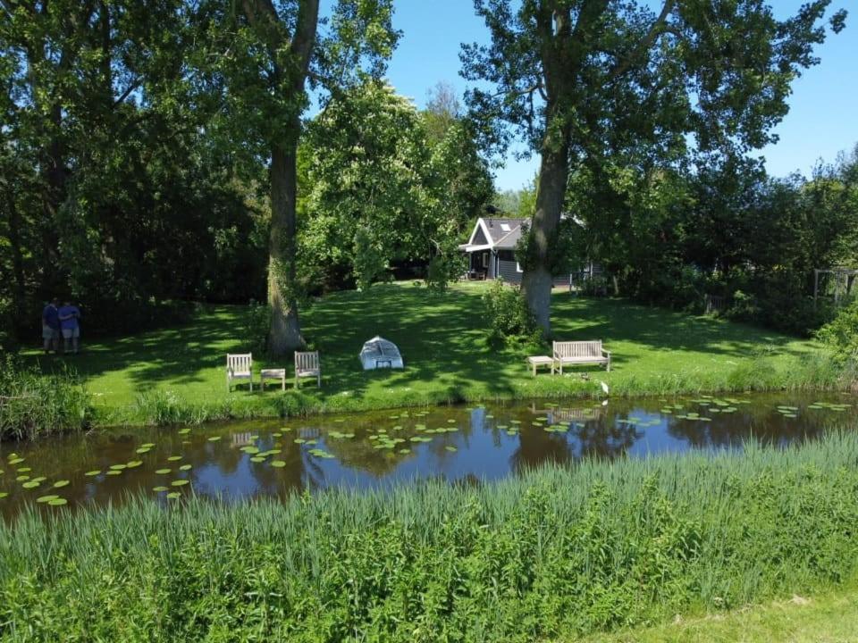 Ijsselmeer Lake Houses Andijk Bagian luar foto